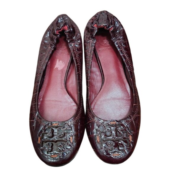 Tory Burch Reva Croc Embossed Patent Slip On Ballet Flats Size 6 Burgundy Red - Picture 3 of 11